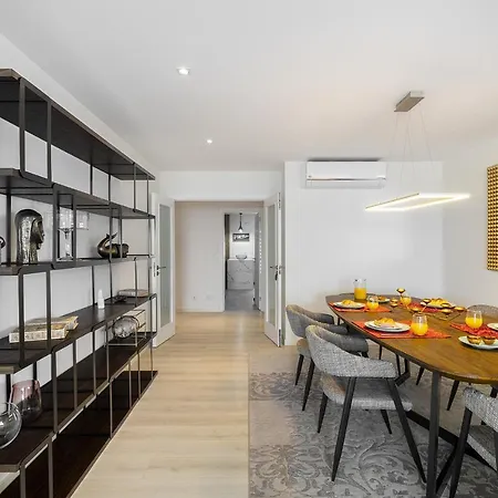 アパート Whome Family - Urban Retreat With Parking, Ac, Elevator In Great Location リスボン