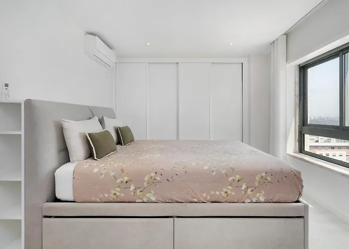 公寓 Whome Family - Urban Retreat With Parking, Ac, Elevator In Great Location *