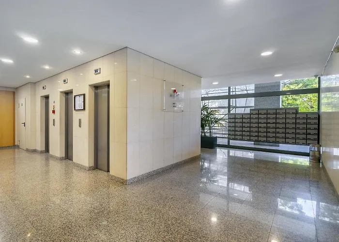 Whome Family - Urban Retreat With Parking, Ac, Elevator In Great Location 公寓 Lisboa